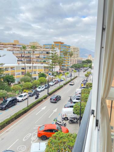 Vista generica su Fuengirola o vista sulla città dall'interno dell'appartamento