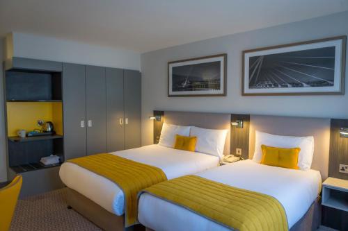 Maldron Hotel Pearse Street Dublin City Image
