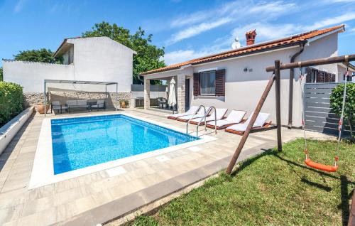 3 Bedroom Awesome Home In Marcana