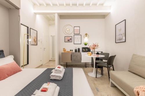 Postel nebo postele na pokoji v ubytování Lady Glam Suite