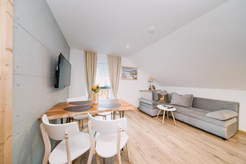 Μια τηλεόραση ή/και κέντρο ψυχαγωγίας στο Black Forest Dream Apartments
