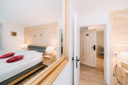 Ένα ή περισσότερα κρεβάτια σε δωμάτιο στο Black Forest Dream Apartments