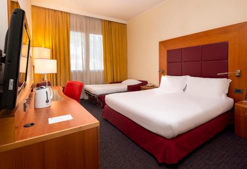 Crowne Plaza Venice East by IHG Image