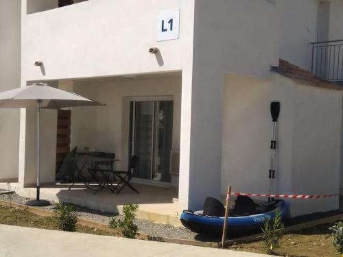 Bangunan di mana terletaknya apartmen