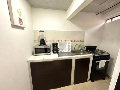 Η κουζίνα ή μικρή κουζίνα στο Sencillo Apartamento en Circunvalar Por Parceros Group