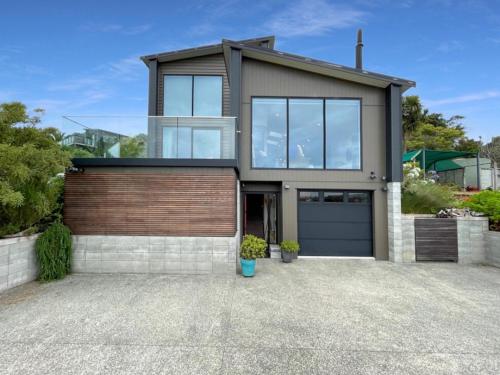 Gallery image of Aroha Nui - Stay Waiheke in Oneroa