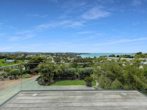 Gallery image of Aroha Nui - Stay Waiheke in Oneroa
