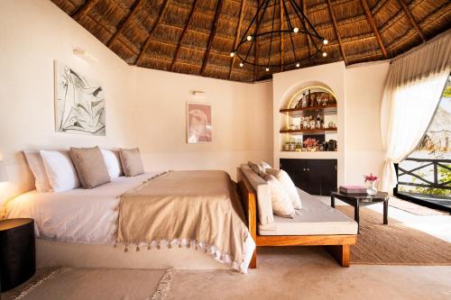 Un pat sau paturi într-o cameră la Casa Gitano