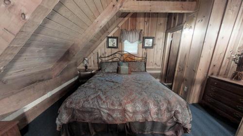 A Love Shack – Photos 2