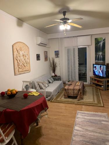 KOSMOS Central, Apartment, very spacious with Balkony Alexandroupolis