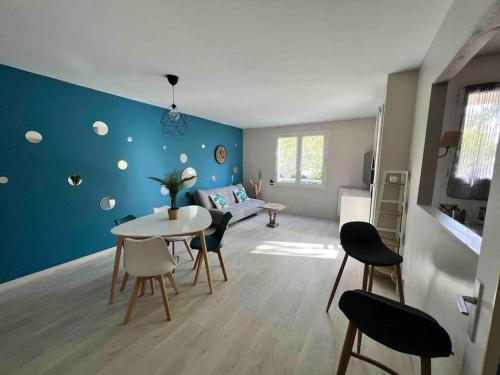 Ulis très beau 2 pièces tout équipé