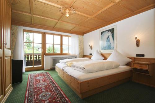 Postel nebo postele na pokoji v ubytování Beim Wiesenhansen