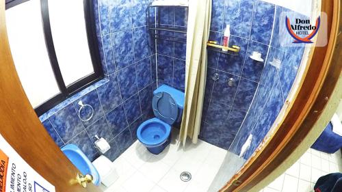 Bathroom sa DON ALFREDO HOTEL