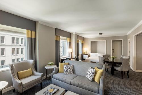 Posezení v ubytování Fairmont Olympic Hotel