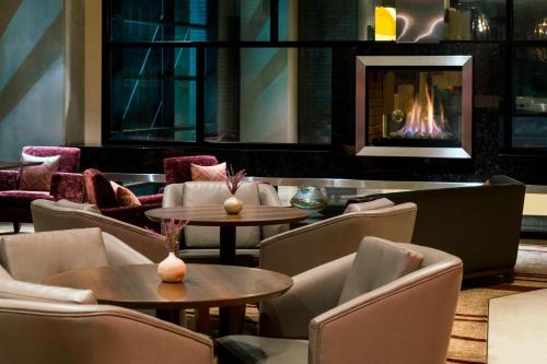 Residence Inn by Marriott Phoenix Downtown Image