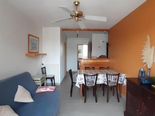 Photo de la galerie de l'établissement Appartement 3 pièces rénové proche plage, terrasse, animaux autorisés - FR-1-776-34, à Argelès-sur-Mer