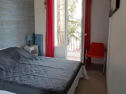 Photo de la galerie de l'établissement Appartement 3 pièces rénové proche plage, terrasse, animaux autorisés - FR-1-776-34, à Argelès-sur-Mer