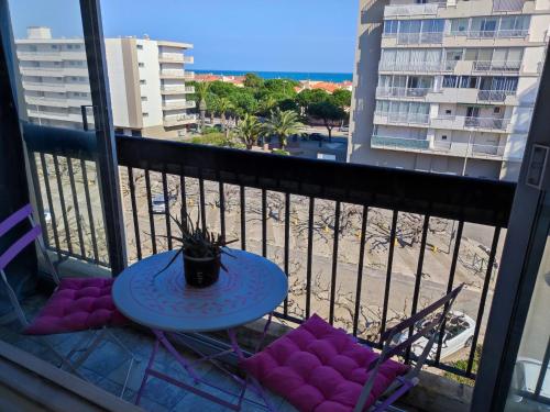 Appartement avec WIFI, climatisation et parking - 400m de la plage - FR-1-776-15