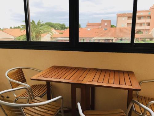 Studio Cabine à 400m Plage avec Piscine, Parking Privé, Proche Commerces à Argelès-sur-Mer - FR-1-776-16