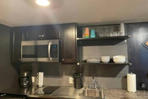 Dapur atau dapur kecil di ~Close to Hosp and DT~sleeps 11~