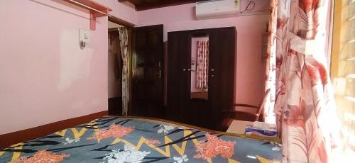 Imagine din galeria proprietății Roam Alone Roomstay near International airport în Gurpur