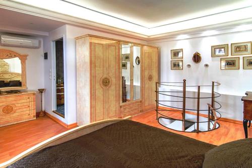 Traditional Vintage House Plaka, Athens Center