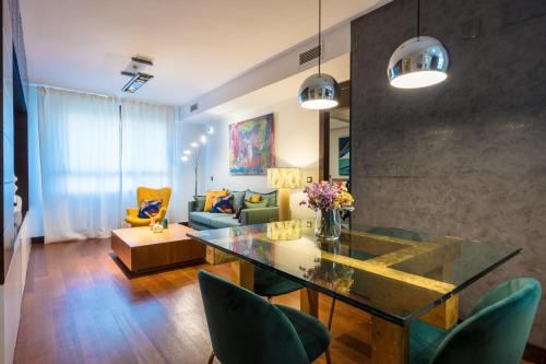 San Bernardo Home Free Parking