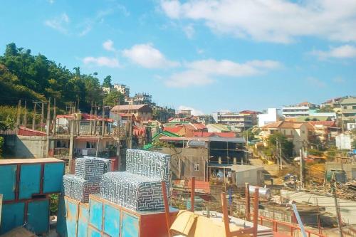 widok na miasto z domów i budynków w obiekcie Couple room blue RODEWAY HOUSE SPACE RENTAL w mieście Pico
