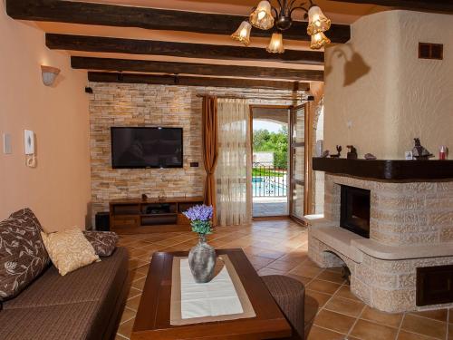 Villa Lory