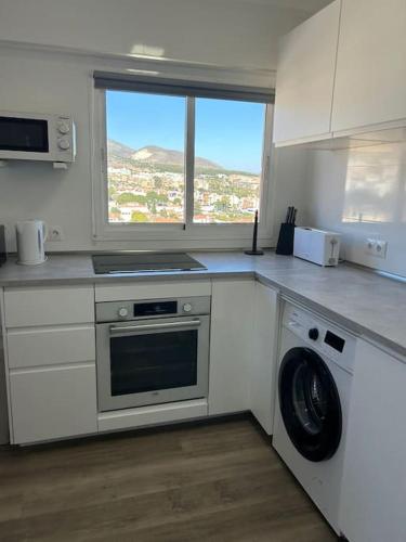 Ático c/vistas, recep 24h, piscinas y parking