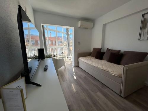 Ático c/vistas, recep 24h, piscinas y parking