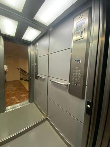 Ático c/vistas, recep 24h, piscinas y parking