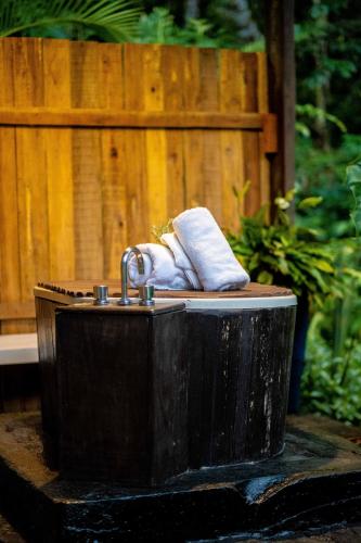 Taman di luar Pousada Ronco do Bugio - Pousada Boutique