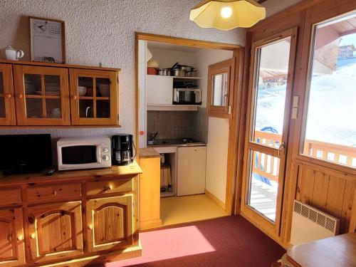 Photo de la galerie de l'établissement Studio fonctionnel avec mezzanine au pied des pistes - FR-1-181-2649, à La Plagne Tarentaise