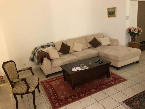 Au Clos Célestin - Beau T4 - Terrasse - Jardin