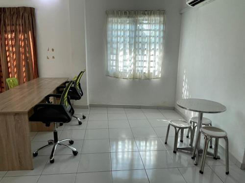 Φωτογραφία από το άλμπουμ του 15 min to Qing Xin Ling Cultural Village Ipoh σε Ipoh