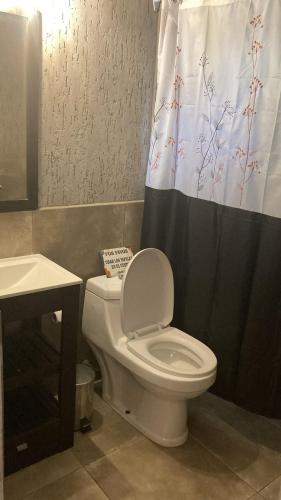 Bilik mandi di Casa Nostra