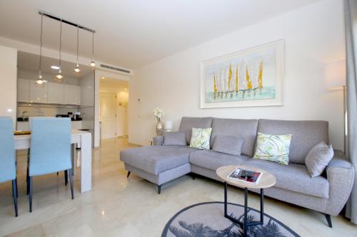 Estepona Port Luxury Apartment ORION