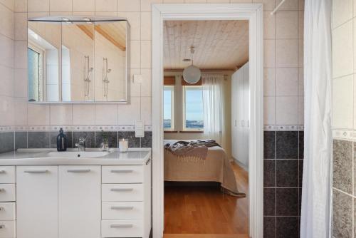 Koupelna v ubytování Charming Villa Retreat by AJF Dream Living