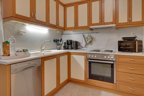 Sahini 4th Apartment