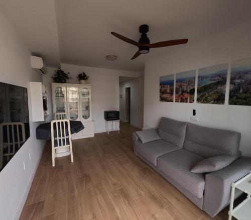 Benalbeach. Espectacular terraza, vistas al mar.
