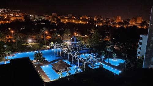 Benalbeach. Espectacular terraza, vistas al mar.