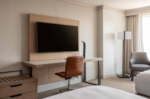 Baltimore Marriott Waterfront Image
