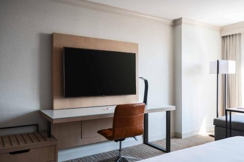 Baltimore Marriott Waterfront Image