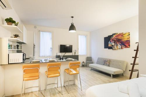 Easylife - Milano - Magolfa 1 N5 - Navigli