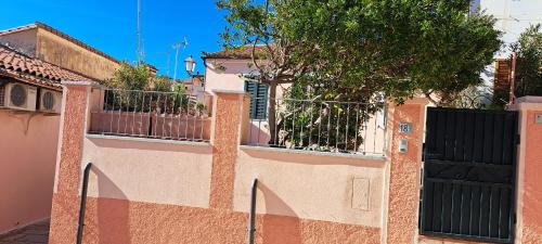 ラ・マッダレーナにあるVilla Mariaのギャラリーの写真