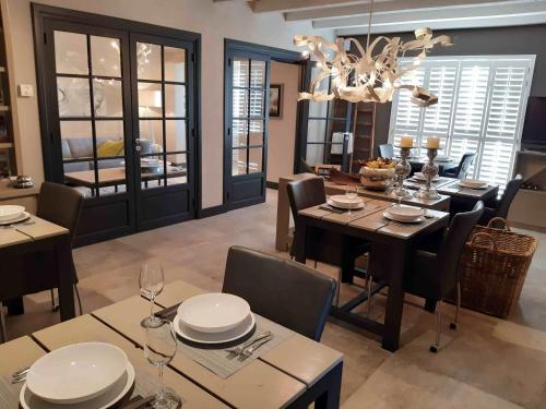 Posezení v ubytování La Douce Dordogne