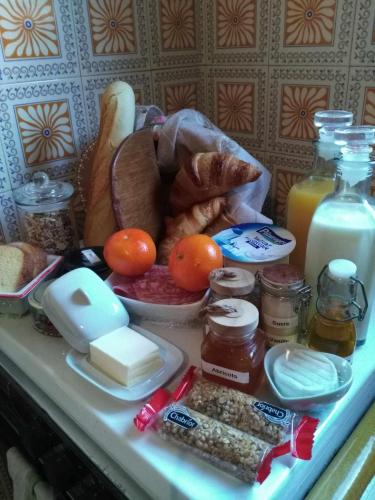 B&Bの敷地内または近くでの食事または食べ物
