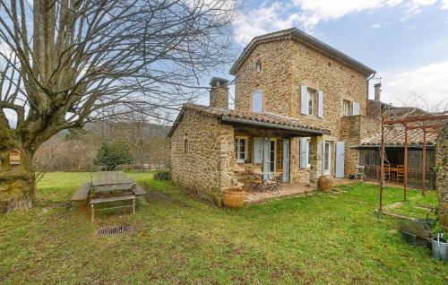 3 Bedroom Stunning Home In La Vernarède