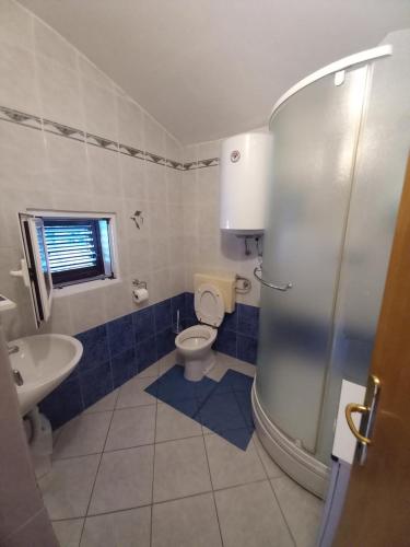 Phòng tắm tại Apartman Turina 1